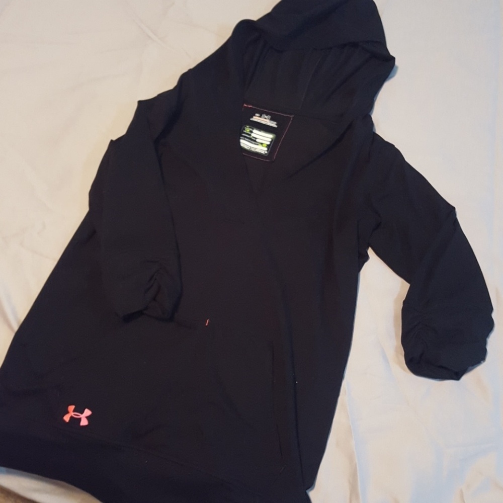 Under Armour 3/4 Sleeve Shirt